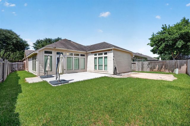 5606 Walnut Glen Lane, Rosenberg, TX 77471