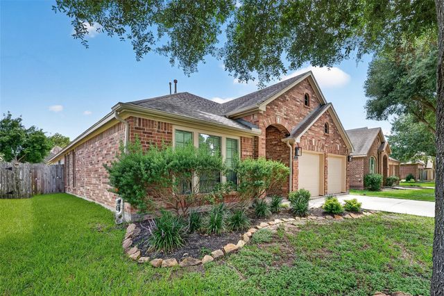 5606 Walnut Glen Lane, Rosenberg, TX 77471