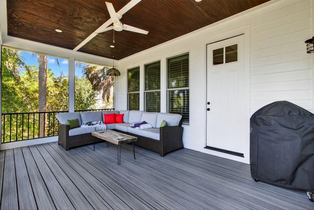 318 Oak Point Landing Drive, Mount Pleasant, SC 29464