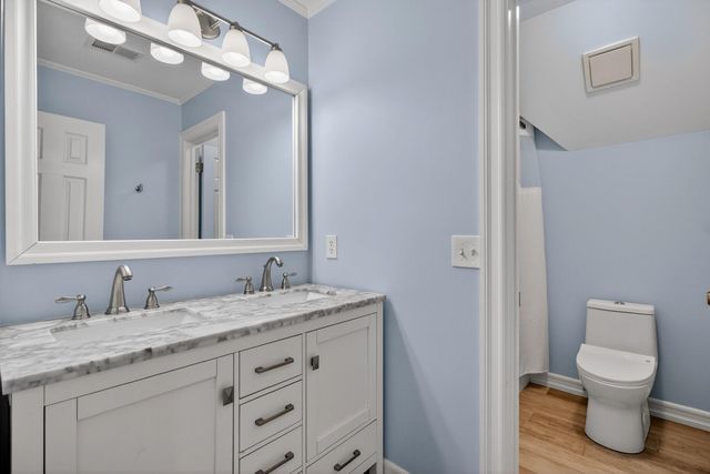 318 Oak Point Landing Drive, Mount Pleasant, SC 29464