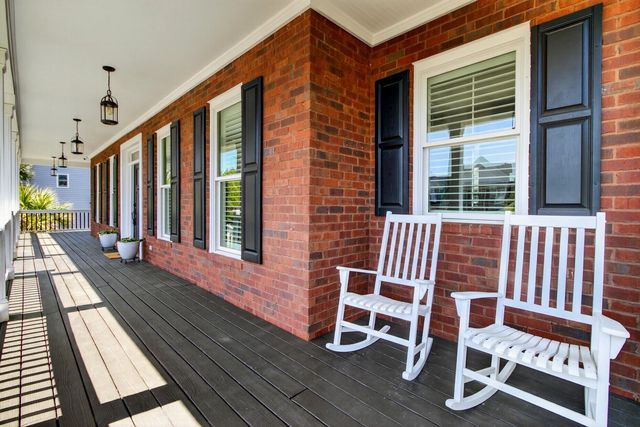 318 Oak Point Landing Drive, Mount Pleasant, SC 29464