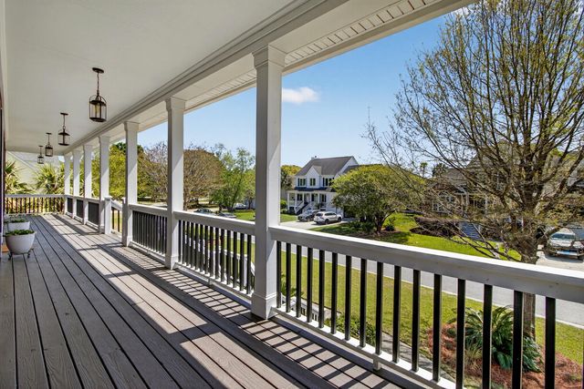 318 Oak Point Landing Drive, Mount Pleasant, SC 29464