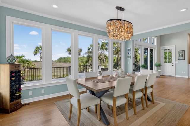 318 Oak Point Landing Drive, Mount Pleasant, SC 29464