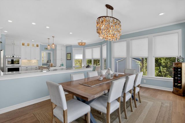 318 Oak Point Landing Drive, Mount Pleasant, SC 29464