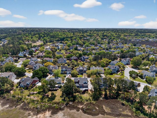 318 Oak Point Landing Drive, Mount Pleasant, SC 29464