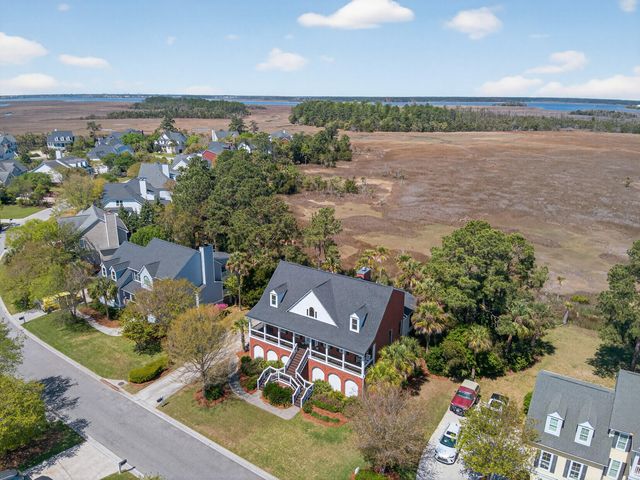 318 Oak Point Landing Drive, Mount Pleasant, SC 29464