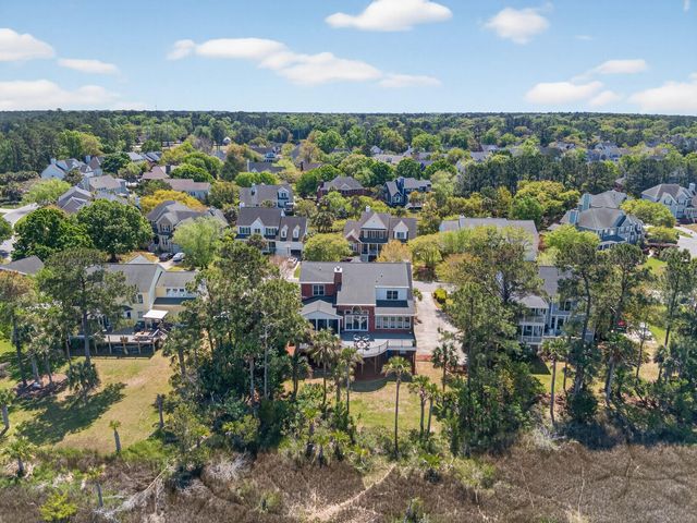 318 Oak Point Landing Drive, Mount Pleasant, SC 29464