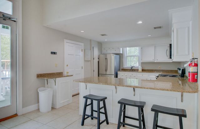 318 Oak Point Landing Drive, Mount Pleasant, SC 29464