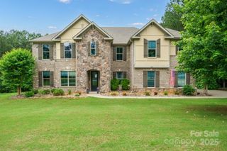 240 Bells Crossing Drive, Mooresville, NC 28117