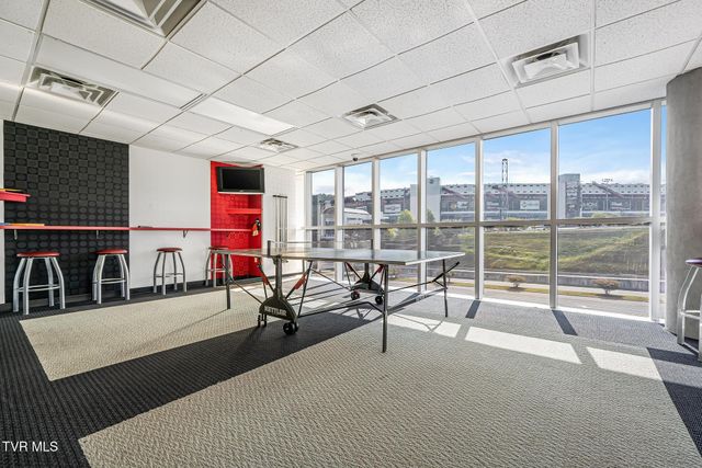 210 Raceday Center Drive, 1105, Bristol, TN 37620