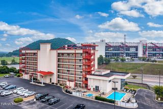 210 Raceday Center Drive, 1105, Bristol, TN 37620