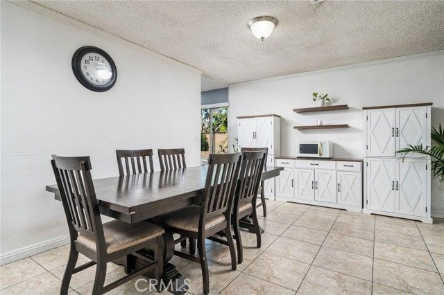 9955 Briarwood, Fontana, CA 92335