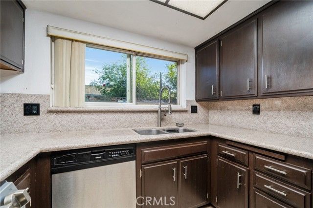 9955 Briarwood, Fontana, CA 92335