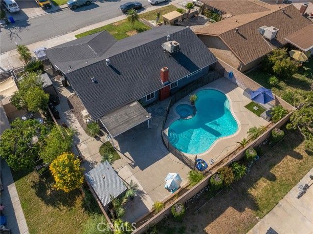 9955 Briarwood, Fontana, CA 92335