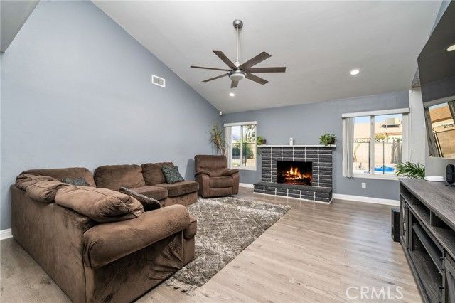 9955 Briarwood, Fontana, CA 92335