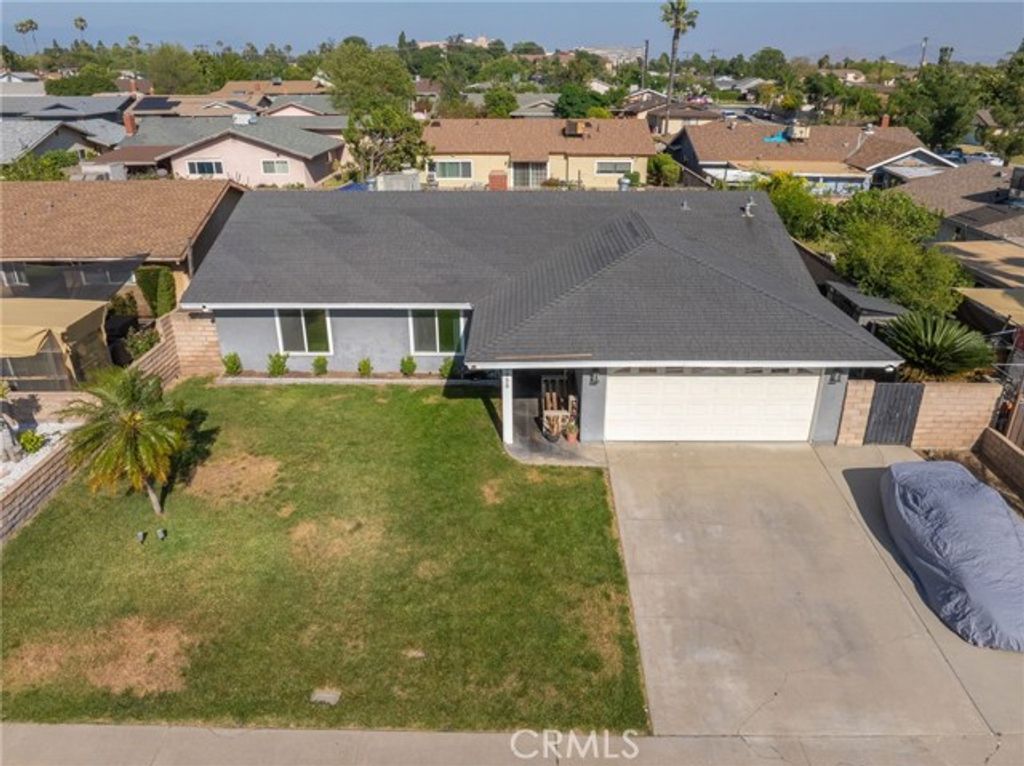 9955 Briarwood, Fontana, CA 92335