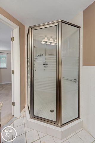 278 Fisher Road, Grosse Pointe Farms, MI 48230