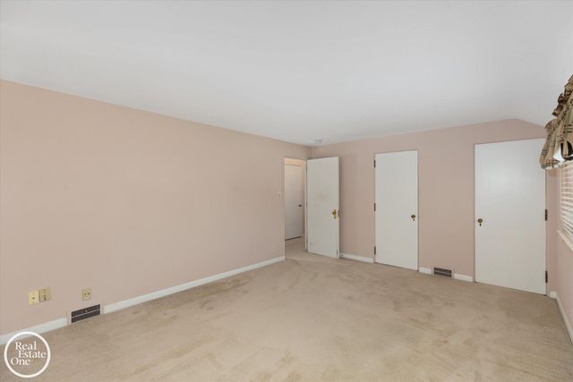 278 Fisher Road, Grosse Pointe Farms, MI 48230