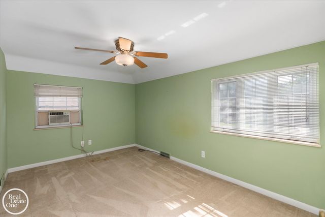 278 Fisher Road, Grosse Pointe Farms, MI 48230