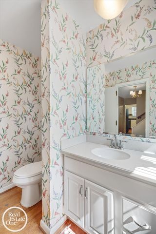278 Fisher Road, Grosse Pointe Farms, MI 48230