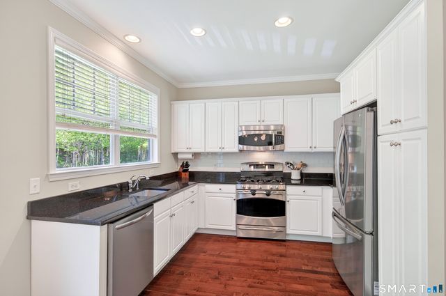 22 Caldwell Terrace 22, Danbury, CT 06810