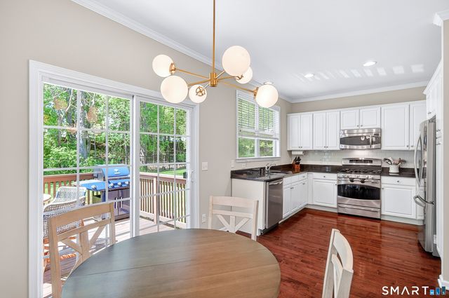 22 Caldwell Terrace 22, Danbury, CT 06810