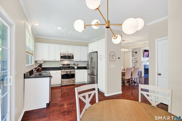 22 Caldwell Terrace 22, Danbury, CT 06810
