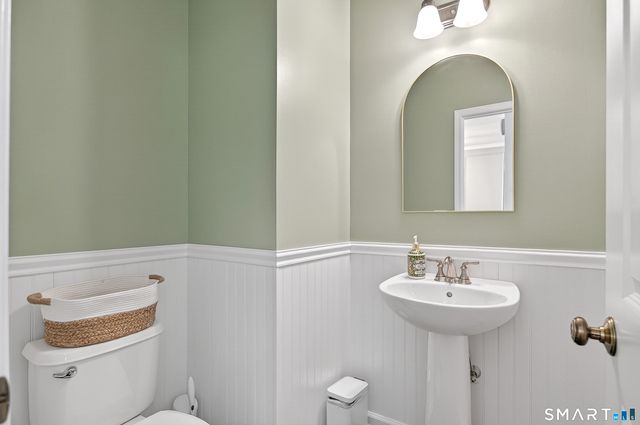 22 Caldwell Terrace 22, Danbury, CT 06810