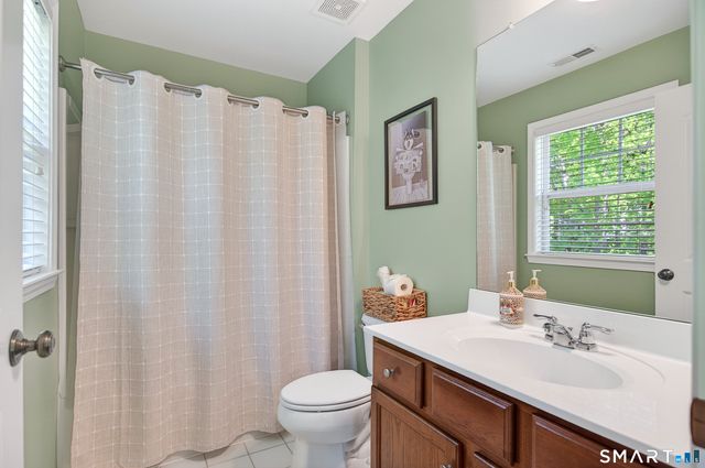 22 Caldwell Terrace 22, Danbury, CT 06810