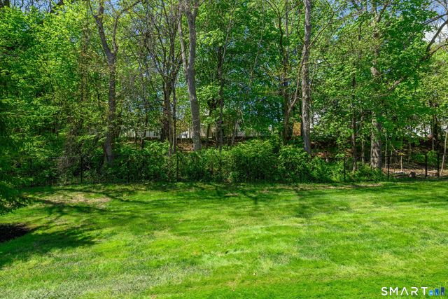 22 Caldwell Terrace 22, Danbury, CT 06810