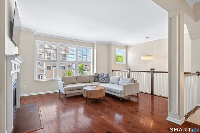 22 Caldwell Terrace 22, Danbury, CT 06810