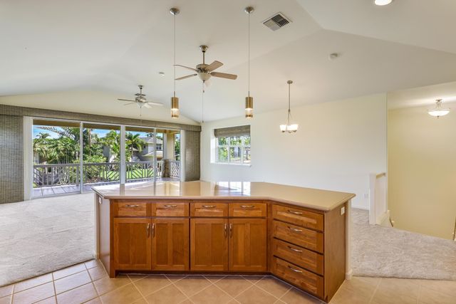 96 Moana Ave, Kihei, HI 96753