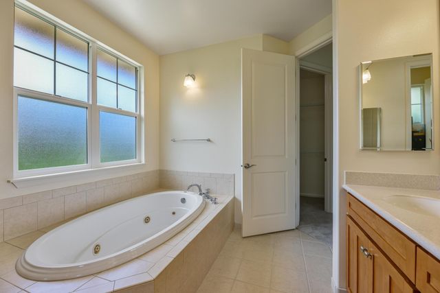 96 Moana Ave, Kihei, HI 96753