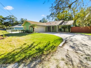 2440 DELOACH Lane, Jacksonville, FL 32216