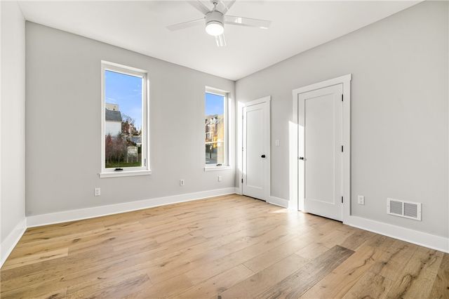 527 Grandview Ave, Mt Washington, PA 15211