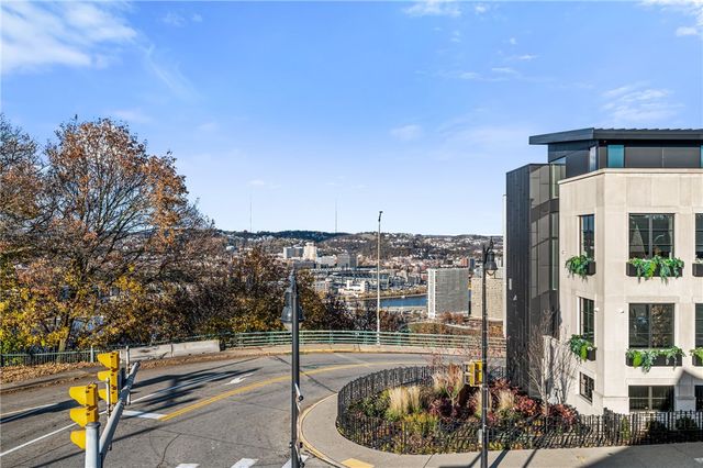 527 Grandview Ave, Mt Washington, PA 15211