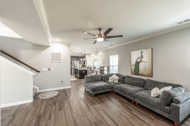 156 Hackney Ln, Gallatin, TN 37066