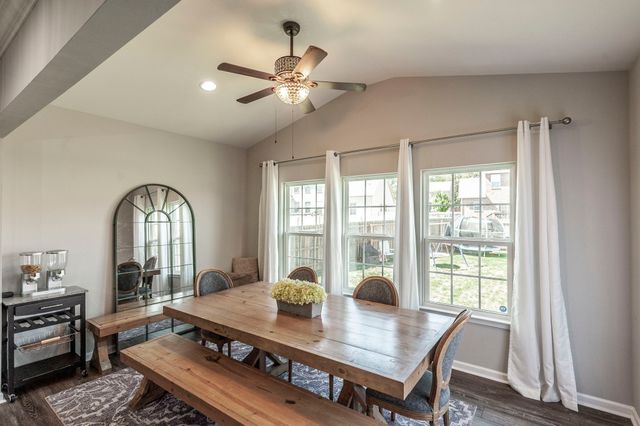 156 Hackney Ln, Gallatin, TN 37066