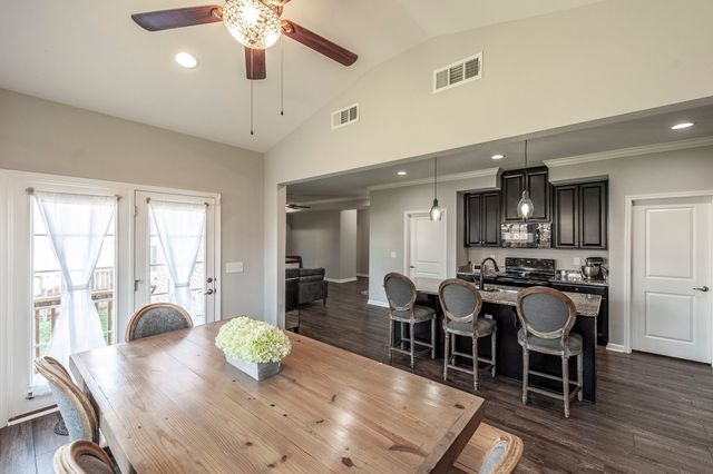 156 Hackney Ln, Gallatin, TN 37066