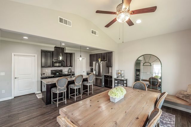 156 Hackney Ln, Gallatin, TN 37066