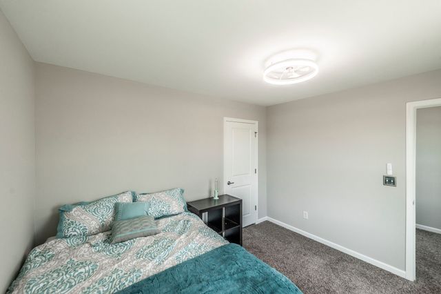 156 Hackney Ln, Gallatin, TN 37066