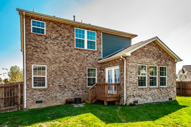 156 Hackney Ln, Gallatin, TN 37066