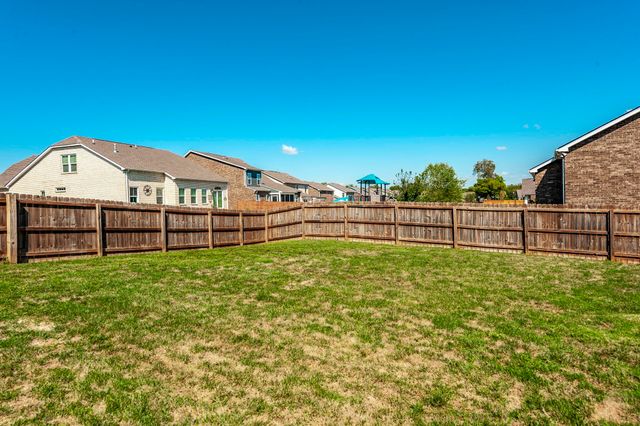 156 Hackney Ln, Gallatin, TN 37066