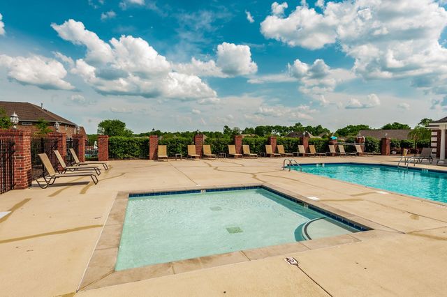 156 Hackney Ln, Gallatin, TN 37066