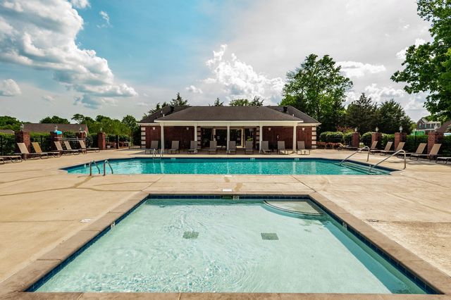 156 Hackney Ln, Gallatin, TN 37066