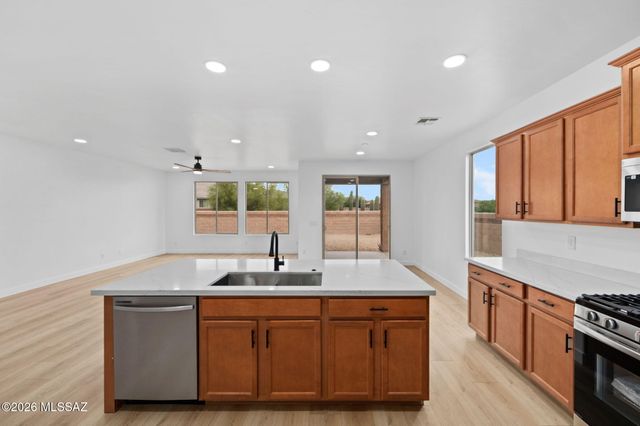 11964 N Raphael Way, Oro Valley, AZ 85742