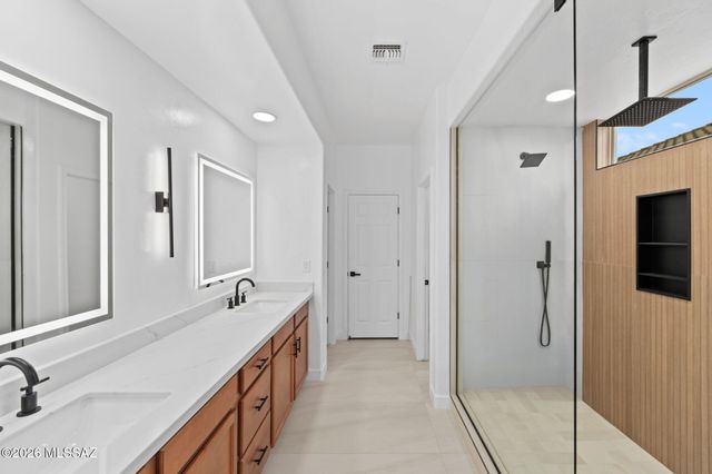 11964 N Raphael Way, Oro Valley, AZ 85742