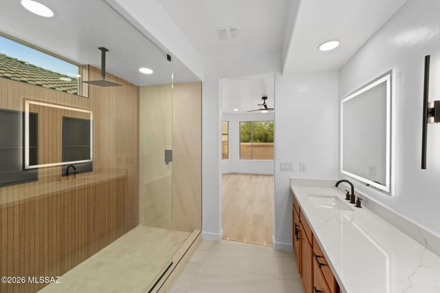 11964 N Raphael Way, Oro Valley, AZ 85742