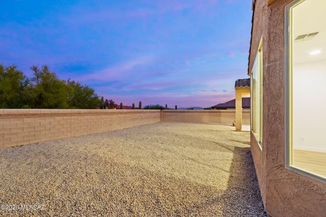 11964 N Raphael Way, Oro Valley, AZ 85742