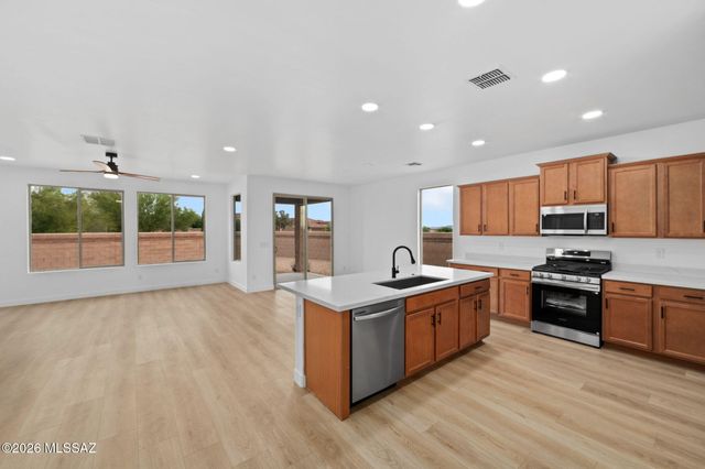 11964 N Raphael Way, Oro Valley, AZ 85742